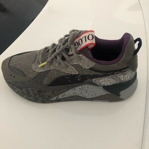 PUMA RUNNERS MENS SIZE 9